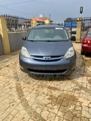 Toyota Sienna LE FWD 2006 Gray