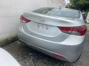 Hyundai Elantra 2013 Silver