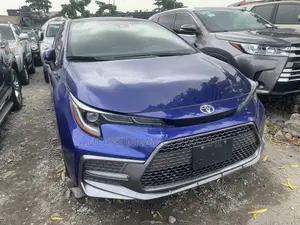 Toyota Corolla SE 2020 Blue