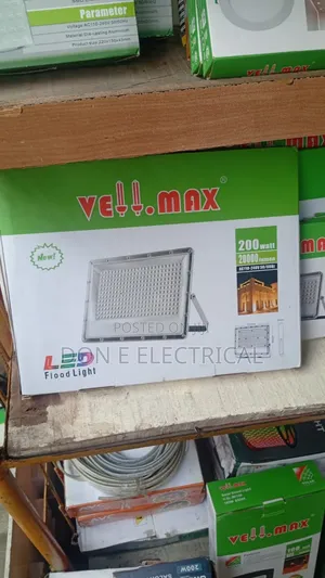 200watt Flood Light Warm White Vellmax