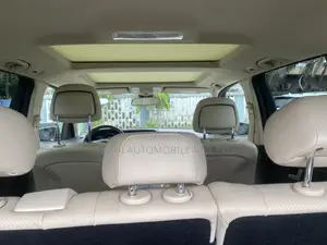 Mercedes-Benz GLK-Class Base GLK 350 4dr AWD 4MATIC (3.5L 6cyl 7A) 2015