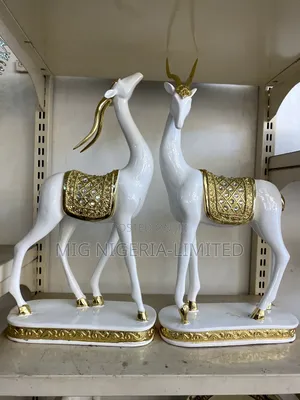 Centre Table Figurines Decorations 2pc Standing Deer Figurine Statues