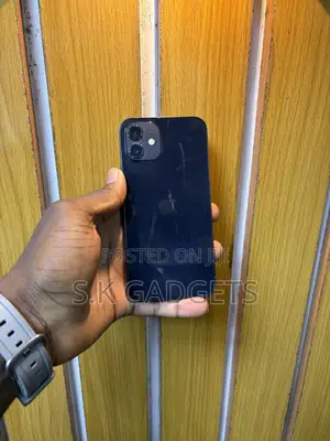 Apple iPhone 12 64 GB Black