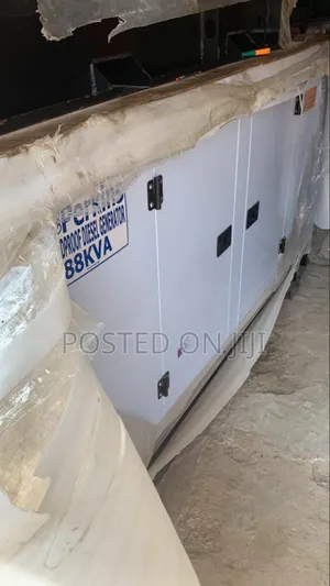 88kva Perkins Soundproof High Quality Generator Diesel Engine