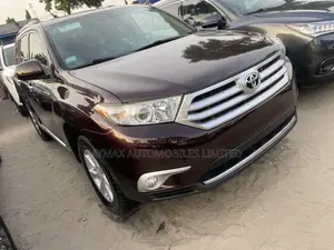 Toyota Highlander 2013 Maroon