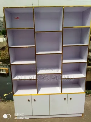 Wooden Supermarket Shelves to Display Goods
