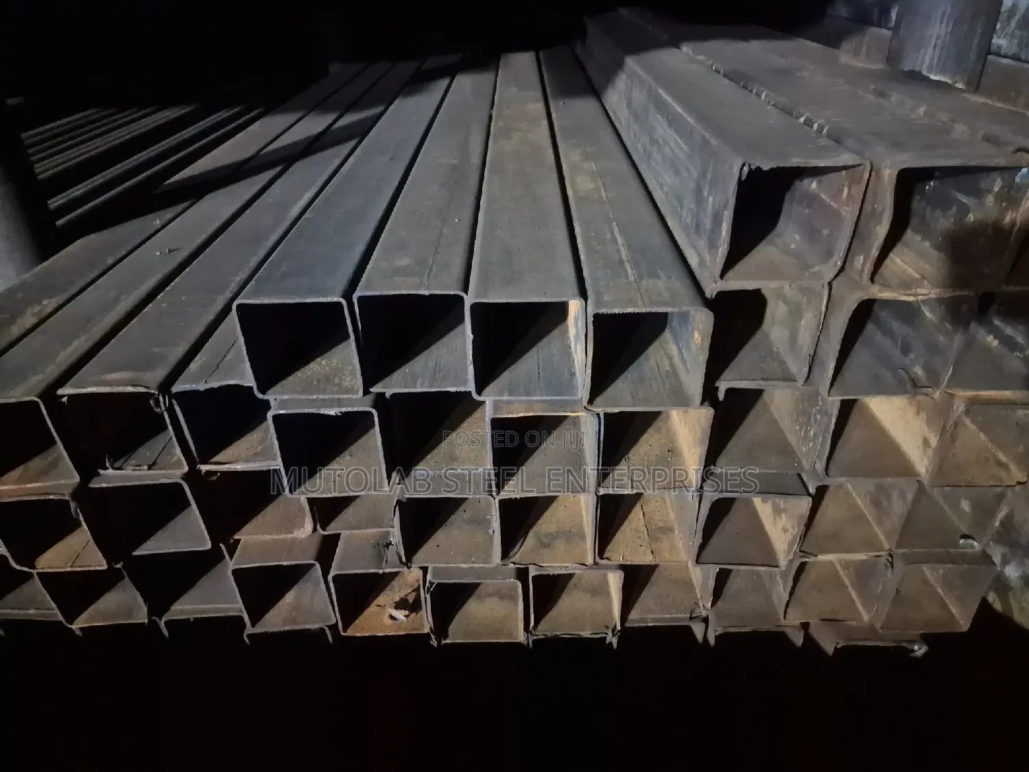 Round Pipe And Square Pipe