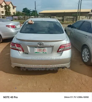 Toyota Camry 2010 Silver