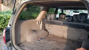 Toyota 4-Runner 2002 Gold