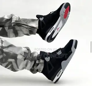 Air Jordan 4 Retro S