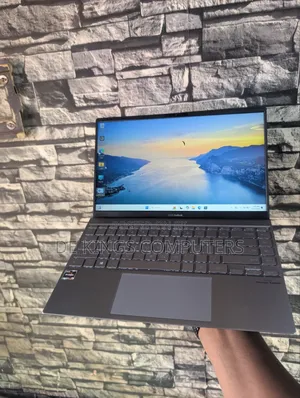 Laptop Asus ZenBook S UX391UA 8GB AMD Ryzen 5 SSD 256GB