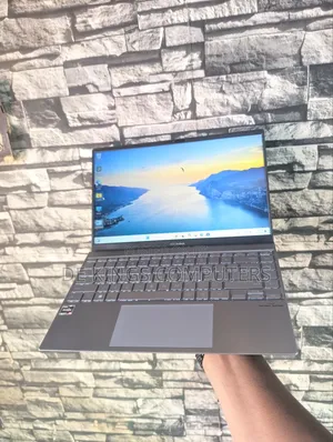 Laptop Asus ZenBook S UX391UA 8GB AMD Ryzen 5 SSD 256GB