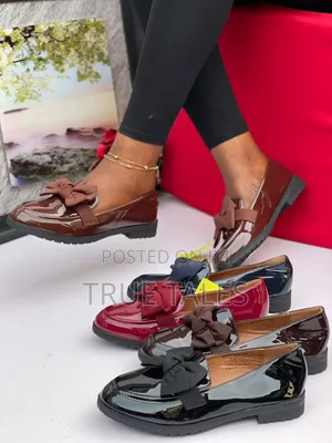 Women's Flat Office Shoe With Bow Design. Sizes 38-43.#Or #Chim.