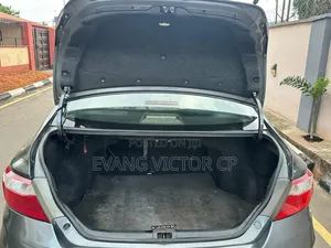 Toyota Camry SE 4dr Sedan (2.5L 4cyl 6A) 2016 Gray