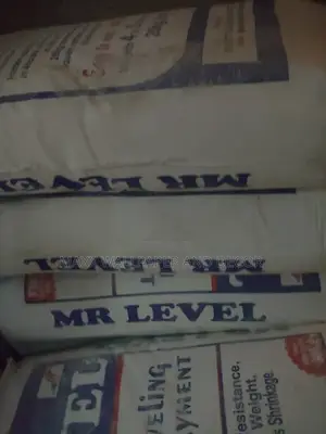 Mrlevel Self Leveling Formula Spreads and Smooths Effortlessly