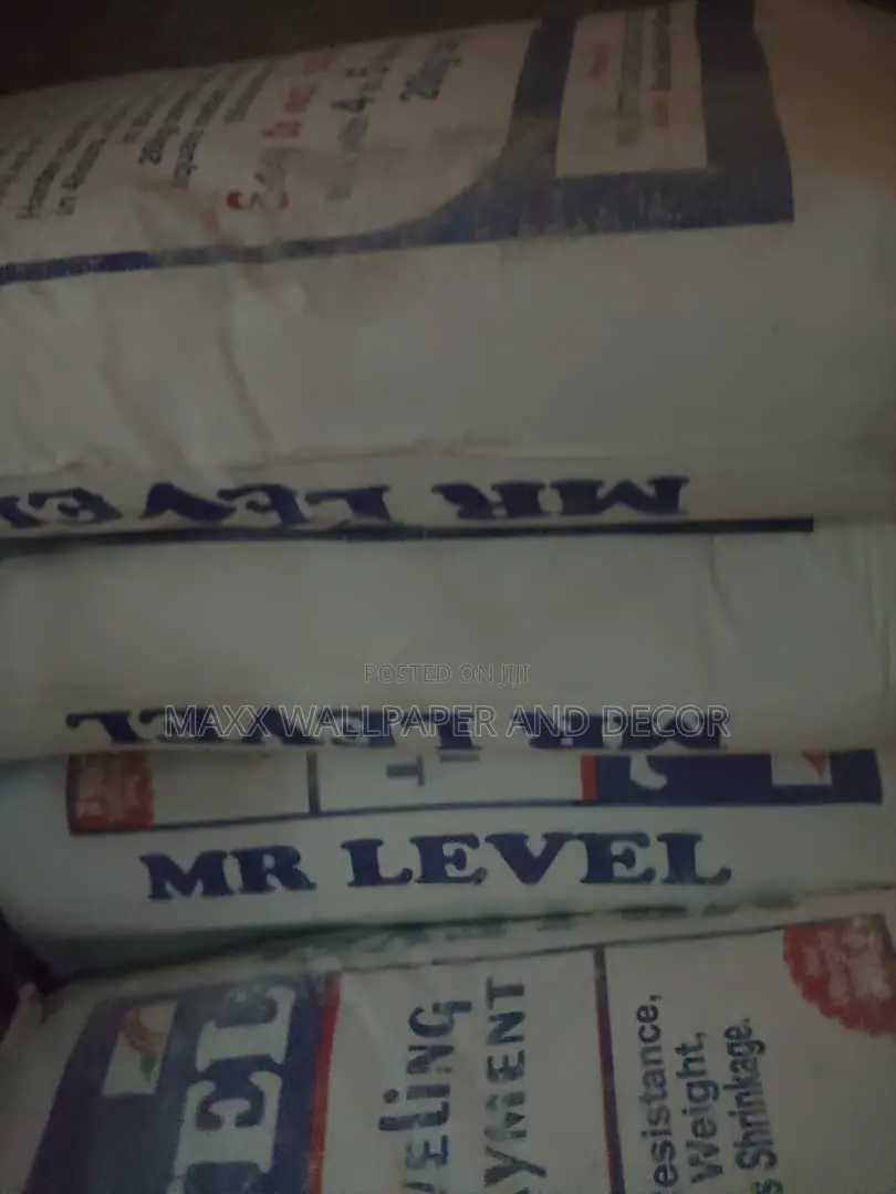 Mrlevel Self Leveling Formula Spreads and Smooths Effortlessly