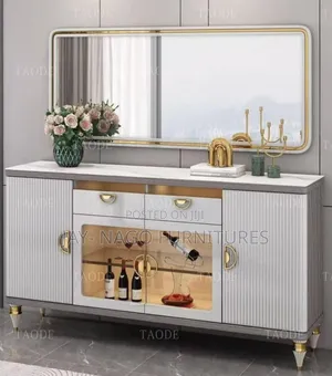 Executive Console Mirror With Table