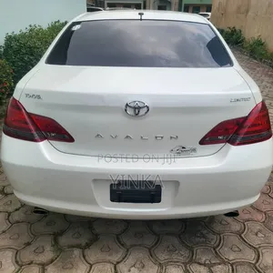 Toyota Avalon 2008 White