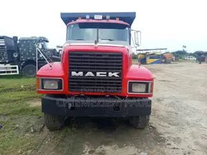 Mack Tipper 30 Ton Truck in Tokunbo Standard.