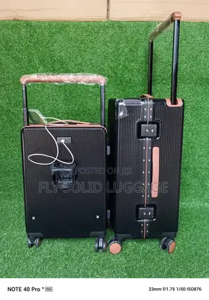 Luxury Set Of 2 Aluminum Luggage Cases