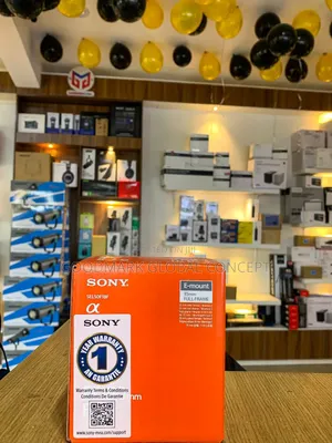 Brand New Sony Fe 50mm F/1.8 Prime Lens ( Full-Frame E-Mount )