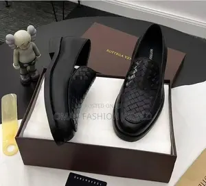 Luxury High Quality Shoes Available in Store