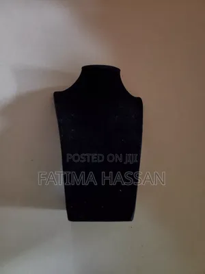 Velvet Mannequin
