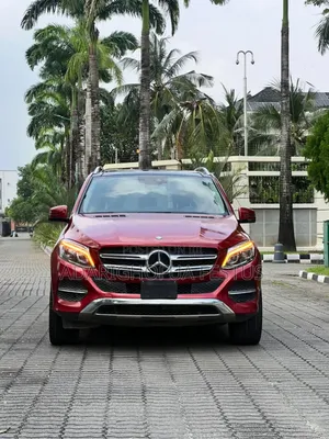 Mercedes-Benz GLE-Class 2018 Red