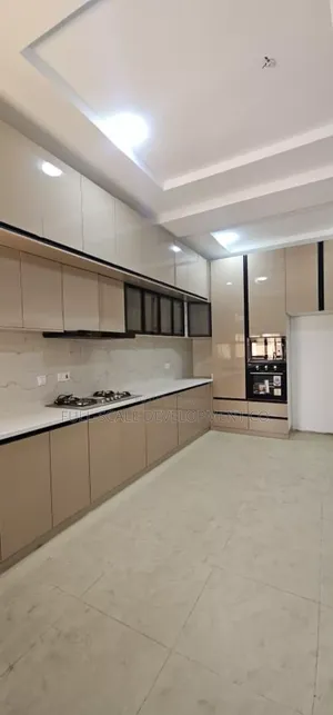 4bdrm Townhouse/Terrace in Dawaki for sale