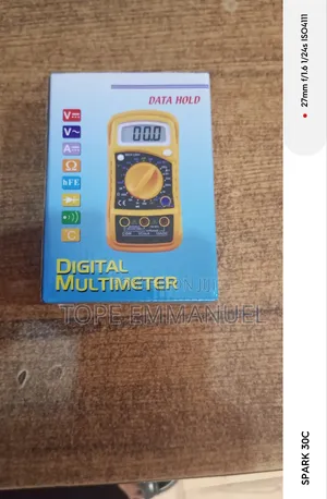 Digital Multimeter Data Hold