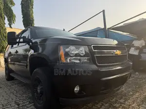 Chevrolet Suburban 2012 Black