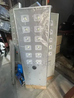 Solar Street Light Derik 12eyes 600watts