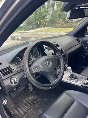 Mercedes-Benz C300 Sport Sedan AWD (3.0L 6cyl 7A) 2009 Green