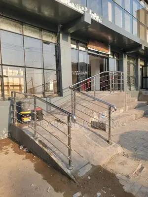 Handrail Front Side