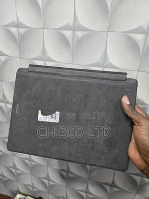 Microsoft Surface Pro 8 Keyboard