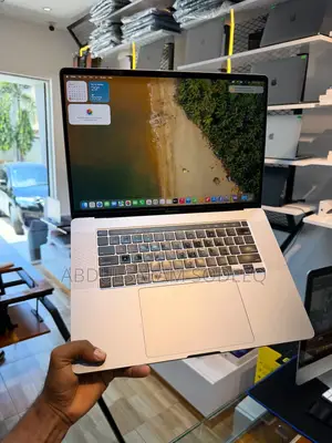 Laptop Apple MacBook Pro 2019 64GB Intel Core I9 SSD 1T