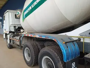 10 CBM XCMG Concrete Mixer 400hp