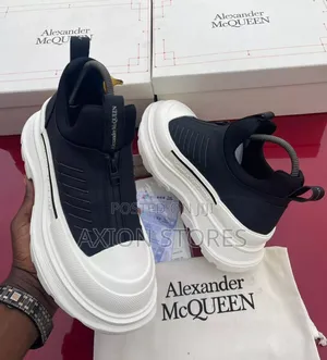 Quality Alexander McQueen Fashion Sneakers