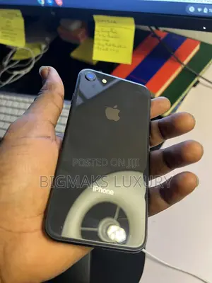 Apple iPhone 8 64 GB Black