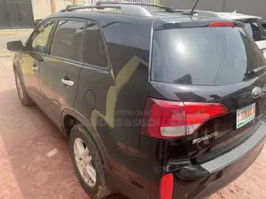 Kia Sorento 2013 Black
