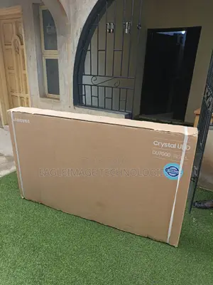 Original Samsung 65 Inch Uhd Smart Tv + Wall Bracket Free