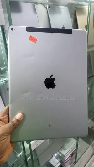 Apple iPad Pro 12.9  (2015) 128 GB Silver