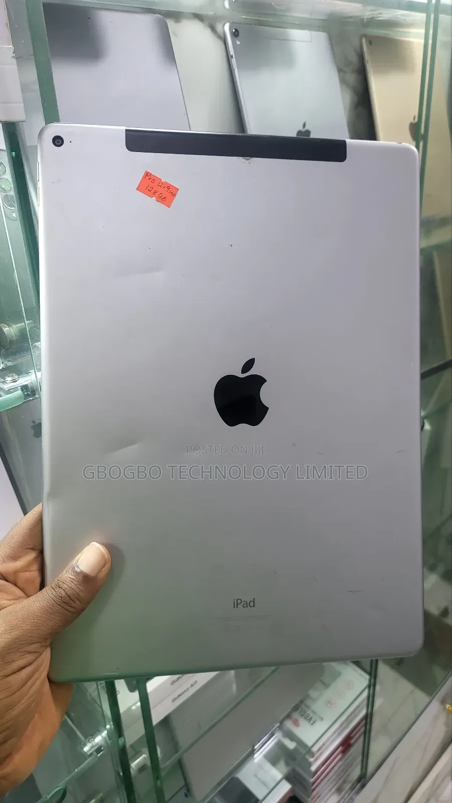 Apple iPad Pro 12.9  (2015) 128 GB Silver