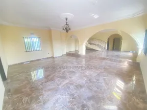 6bdrm Duplex in Beachwood Extension, Bogije for rent