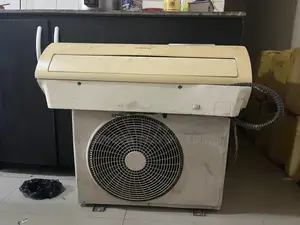 Samsung Split Air Conditioner (Fairly Used, Working Perfectly)