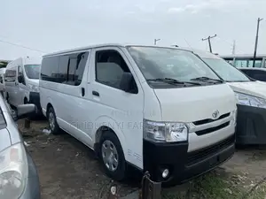 Toyota HiAce 2012 White
