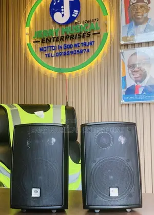 Waterproof Outdoor/Indooor Speakers With Woofer