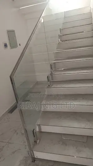10mm Tempered Plane Glass Railing
