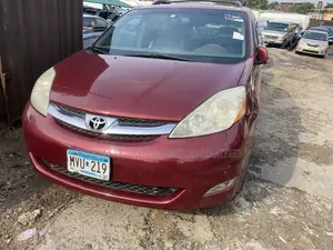 Toyota Sienna Limited 7 Passenger 2010 Red