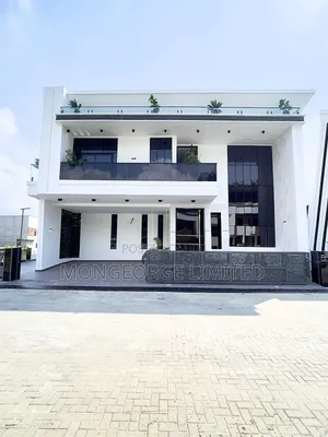 5bdrm Duplex in Chevron for sale
